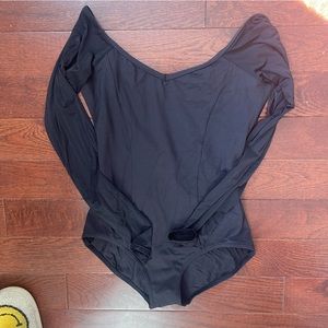 CAPEZIO LONG SLEEVE LEOTARD. CAP SLEEVE MESH DETAIL